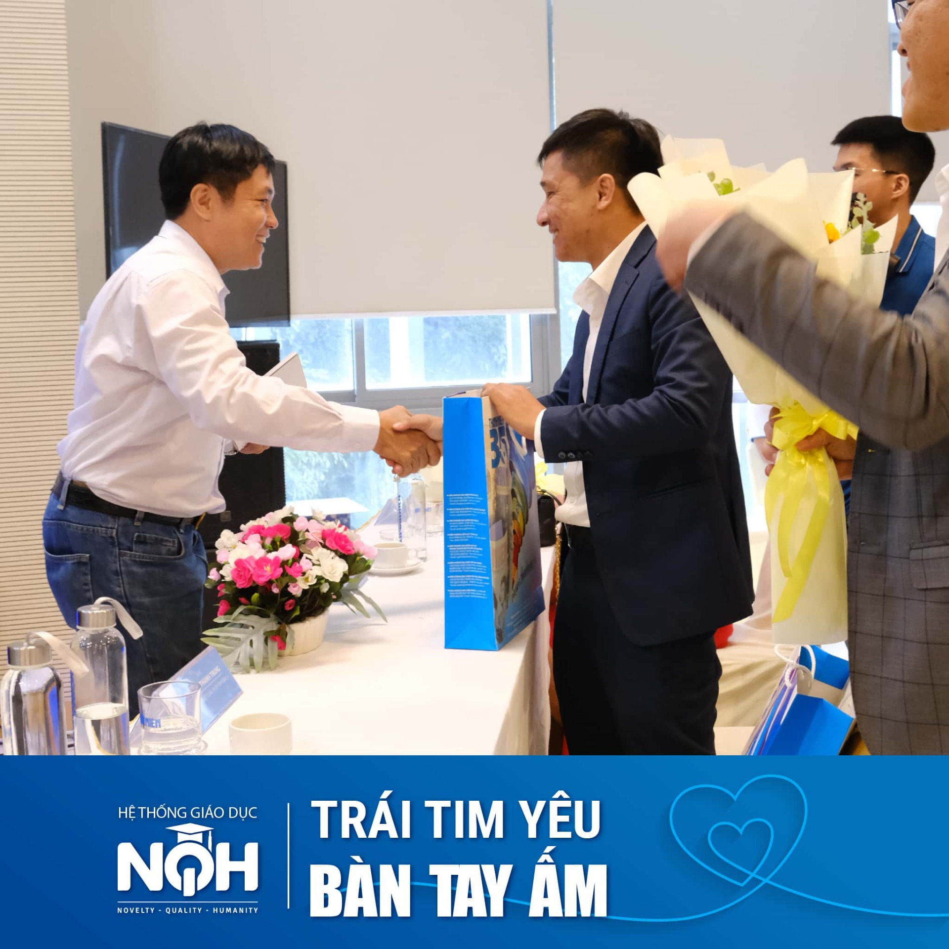 NQH Tham Dự Lễ Trao Giải Cuộc Thi Sống Đẹp Lần Thứ 3