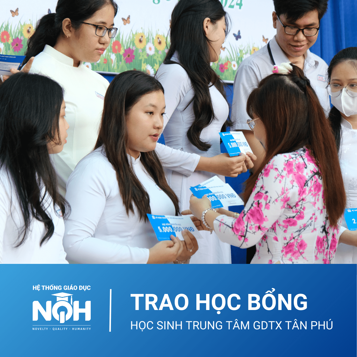 TRAO HỌC BỔNG HƠN 600 TRIỆU ĐỒNG CHO HỌC SINH TRUNG TÂM GDTX TÂN PHÚ