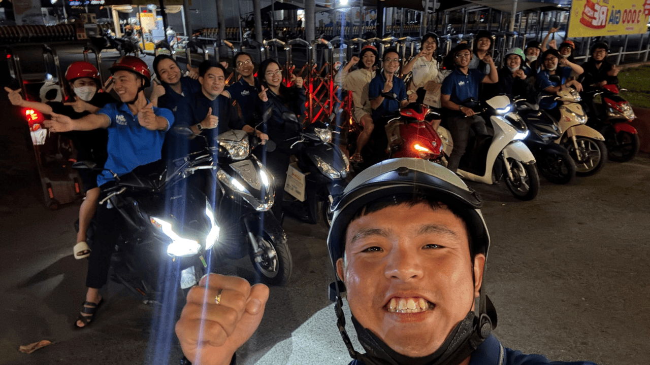 Chuyến Xe Lan Tỏa Yêu Thương Giữa Lòng Sài Gòn