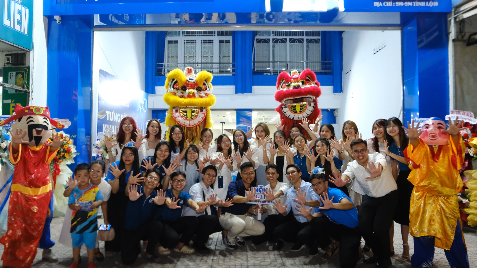 Hệ Thống Anh Ngữ NQH Khai Trương Cơ Sở Thứ 10