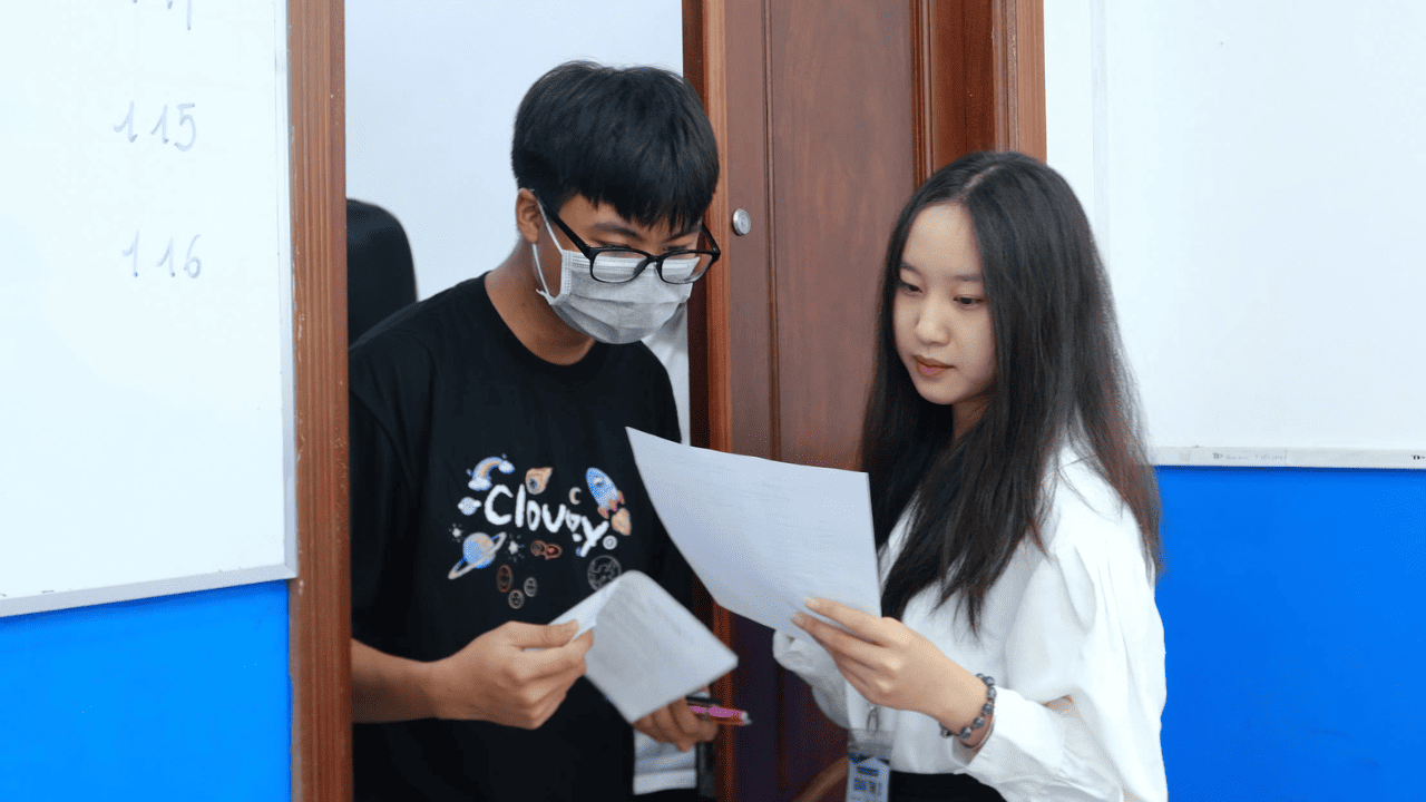 Thi Thử Sợ Thật 2025: 4.000 Sĩ Tử Đã Sẵn Sàng